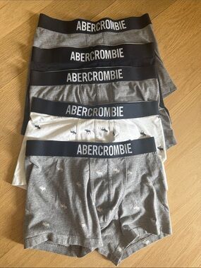 abercrombie kids Gray, White & Black Boxer Brief 5-Pack